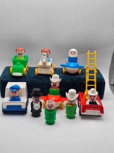 Vintage Fisher Price Little People Mixed Lot of Figures and Vehicles 15 PCs