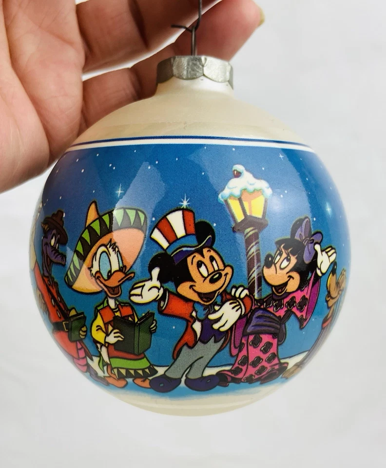 Adorno de Navidad de vidrio vintage raro 1988 Disney World Epcot Center Foto 3 de 4