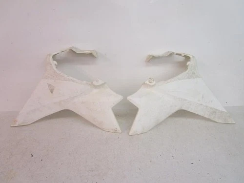 COVER, FUEL TANK RH (WHITE) | LT-Z90