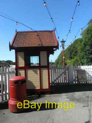 Photo 6x4 Ticket booth Douglas Station  c2012