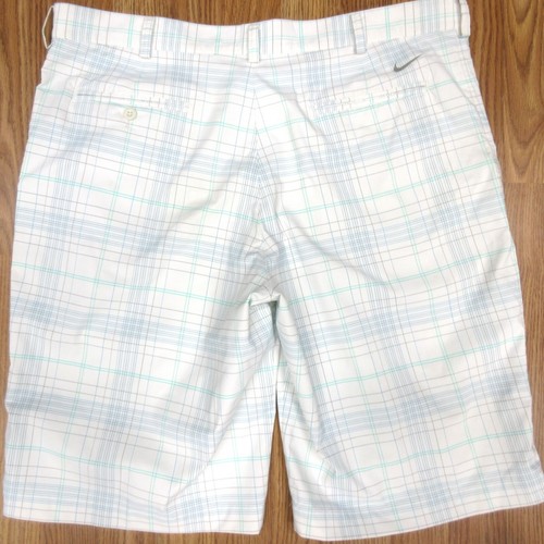 NIKE GOLF REGULAR FIT PANTALONES CORTOS POLI/SPANDEX BLANCO A CUADROS Talla 38 - Imagen 3 de 3
