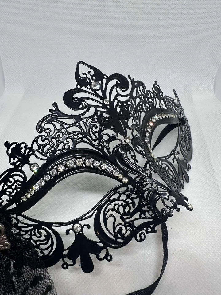 Women's Masquerade Party Mask – Elegant Costume for Carnival & Halloween - Image 4 of 4