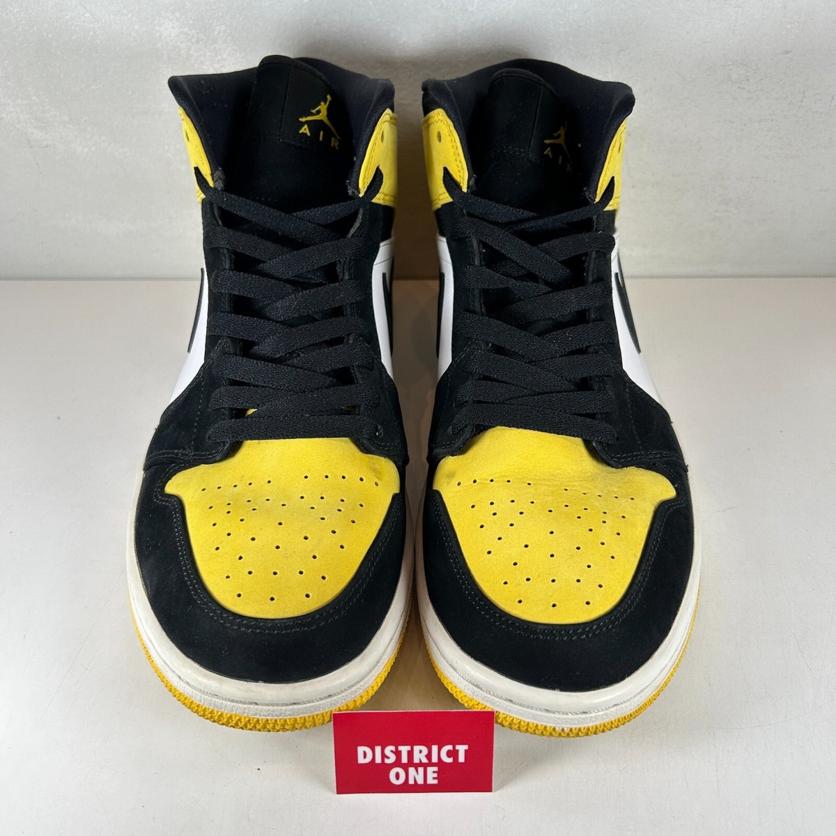 NIKE Air Jordan 1 Mid \