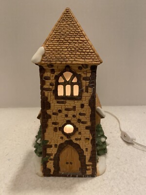 Dept 56 Dickens Heritage Collection Village Church 6516-1 W/box