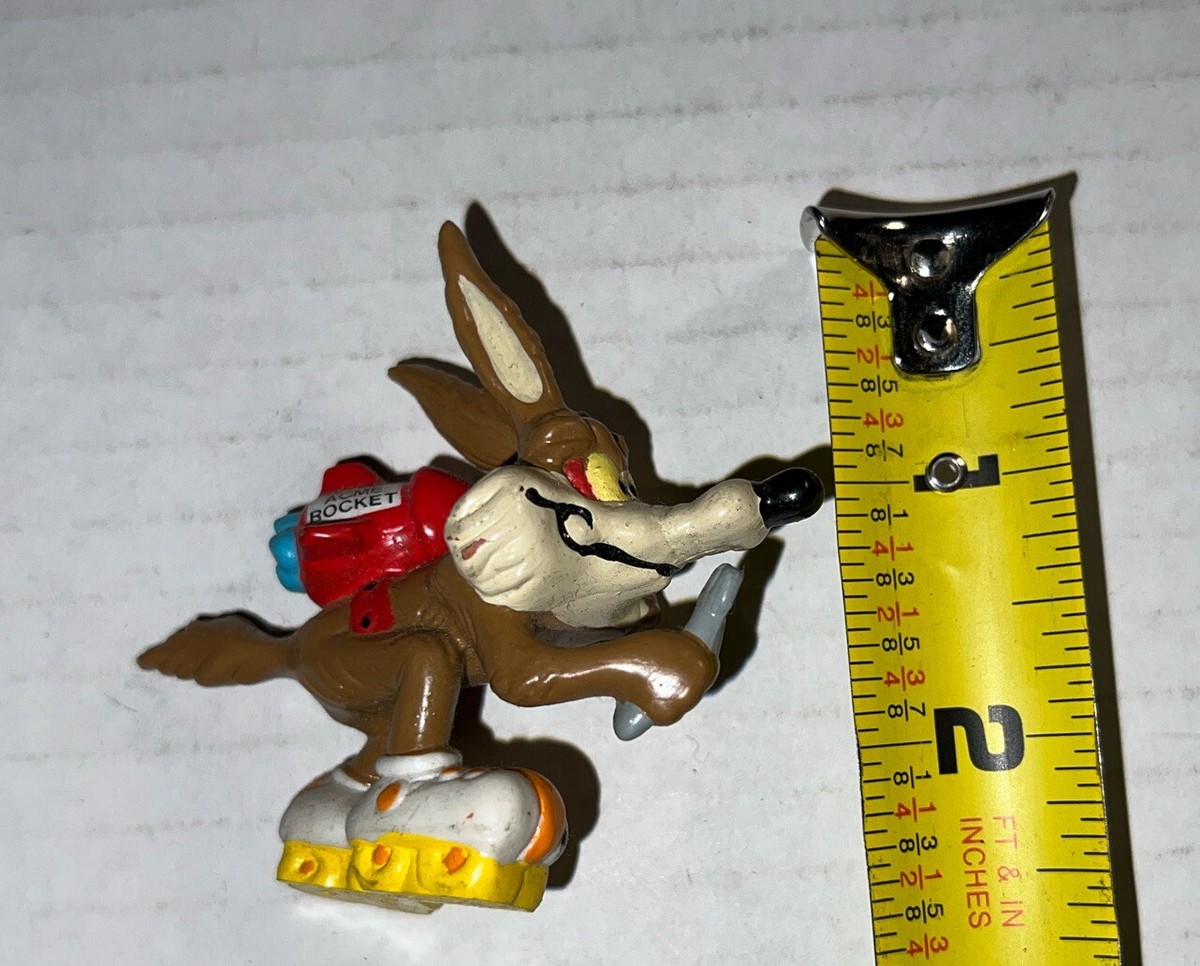 ワイリー・コヨーテ ACMEロケット フィギュア Vintage Wile E Coyote Toy Acme Rocket Wiley Looney Tunes Applause