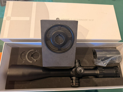 IN Mint Condition Hawke Sidewinder 30SF Rifle Scope 8-32x56 HF Mil dot IR #17230
