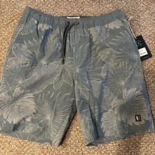 LINKSOUL STRETCH SATURDAY GOLF SHORTS Men's Size Large STORM TROPICAL PRINT