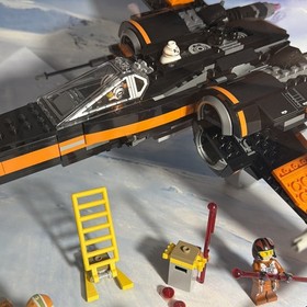Walmart Disp. Star Wars Lego Poe Dameron&rsquo;s X-wing Fighter 75102 + 8 Sw Lego Figs