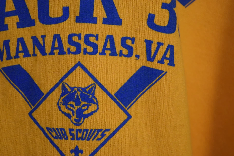 Boy Cub Scout PACK 35 MANASSAS VA Hoodie Sweatshirt MENS XL Yellow Lion Tiger - Image 4 of 4