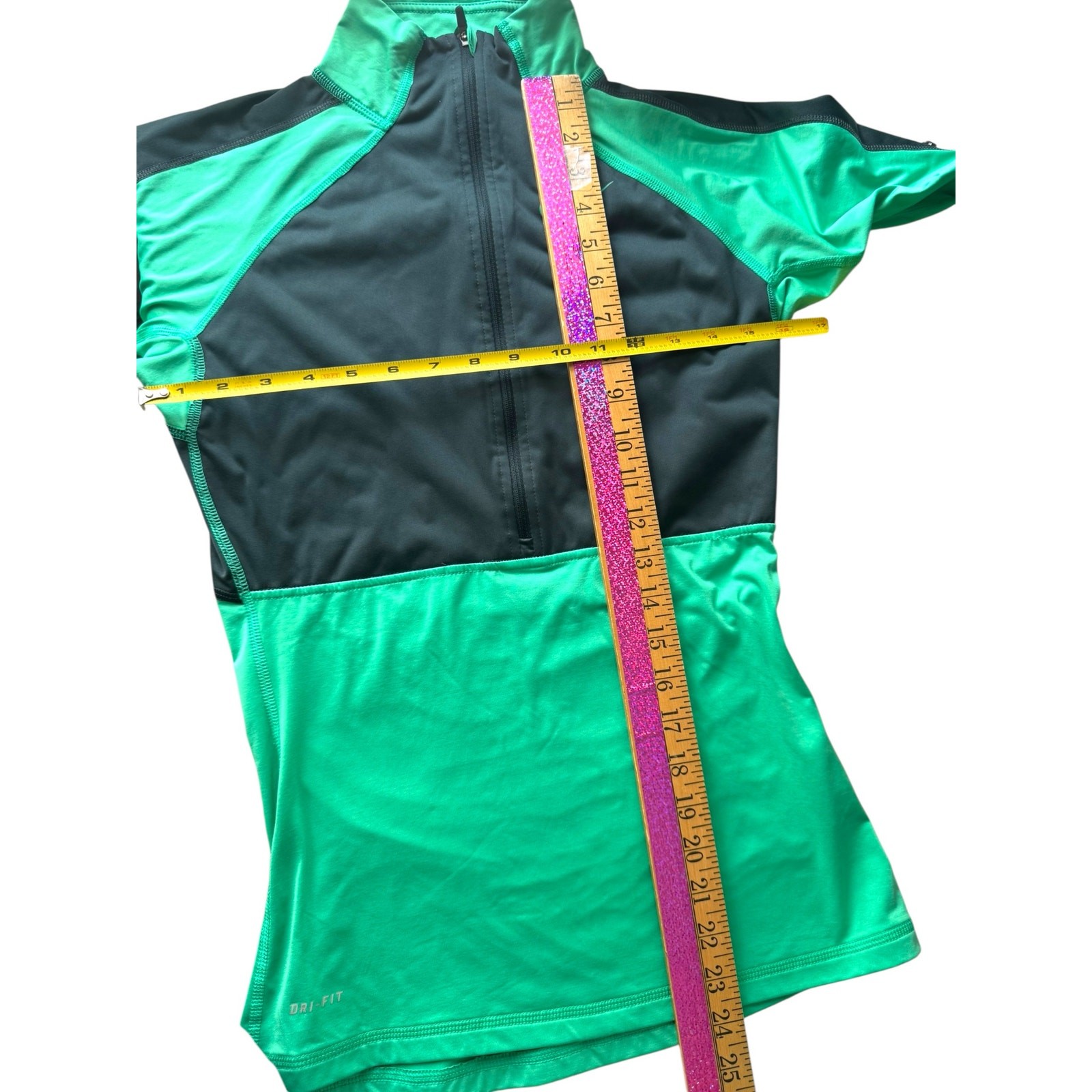 SACAI X NIKE Nike Pro mezza zip manica lunga aderente allenamento top donna piccolo verde nero