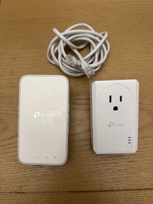 TP-Link Powerline WiFi Extender TL-WPA7617 AV1000 Powerline AC1200 Dual Band EXT