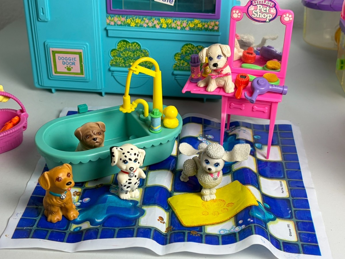 Vintage LPS Kenner case with animals Littlest Pet Shop 90s cats