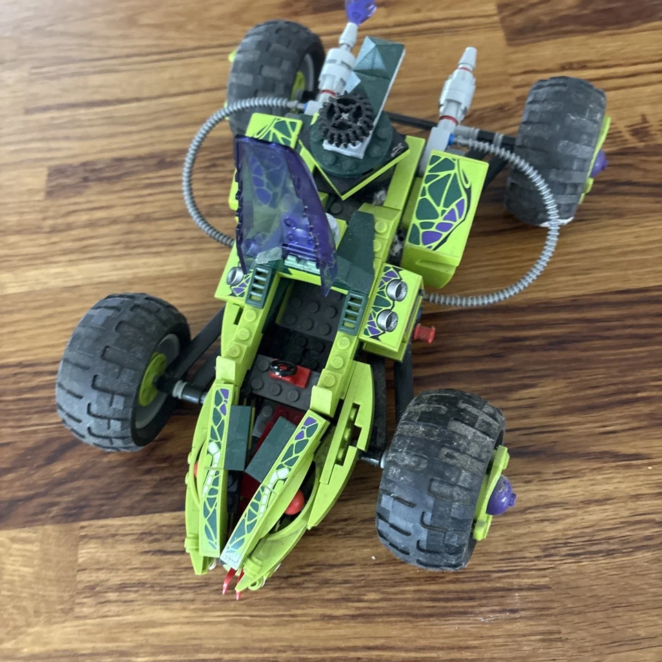LEGO Ninjago 9445 Fangpyre Truck Ambush, photo 2 of 4