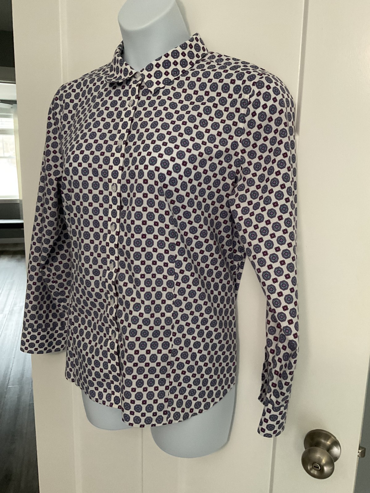 Talbots size XL collared button down long sleeve … - image 3