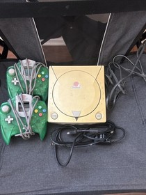 Sets Dreamcast With Controller And Power Cords