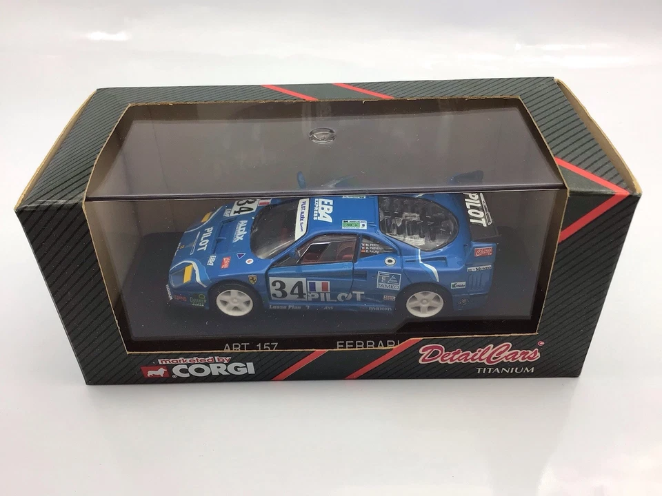 Corgi 1/43 Ferrari F40 - 1995 Le Mans #34 piloto - en caja Foto 2 de 4