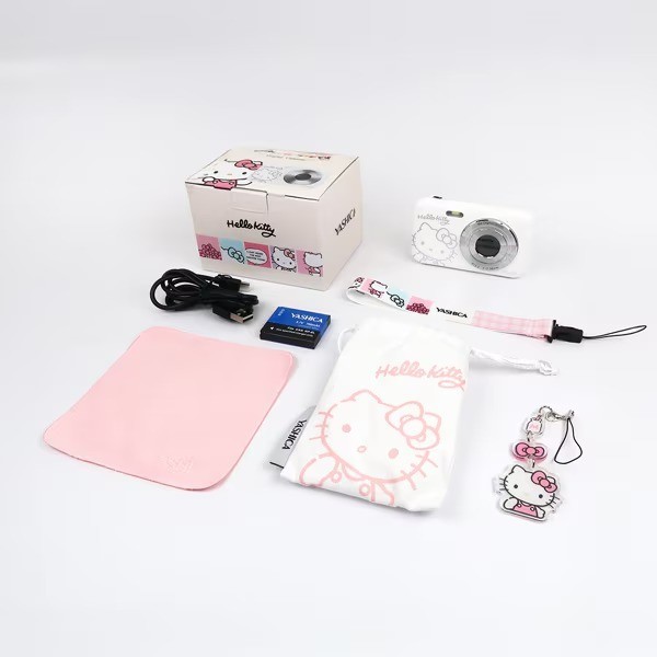 Used] YASHICA DZ-100 Hello Kitty Digital Camera White Japan