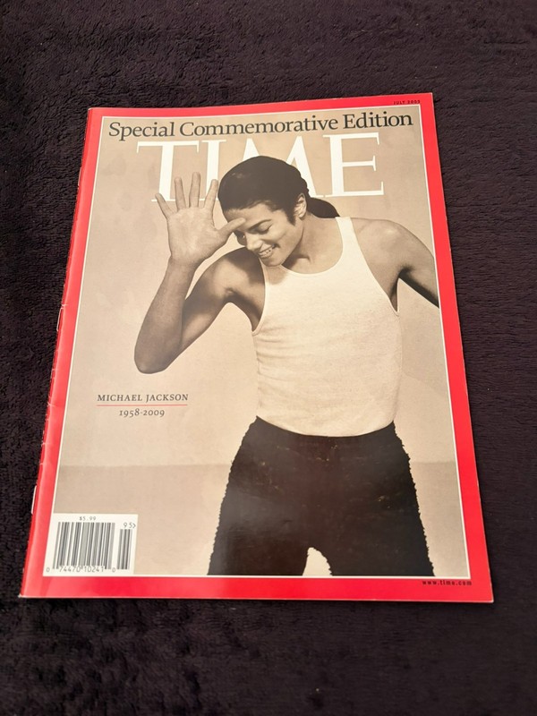 TIME MAGAZINE with MICHAEL JACKSON 1958-2009 Jackson 5, Thriller Beat It, Jacko