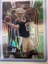 2025 Panini Select - Premier Level Tyler Shough  Black & Green Shock Prizm (RC)