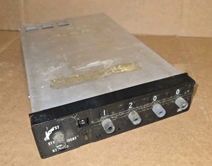 Bendix King KT-78 Transponder 14V P/N: 066-1034-03 w/ Tray Untested