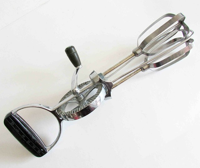Vintage BEST Double Egg Beater Mixer Stainless Black Handle & Knob 11.