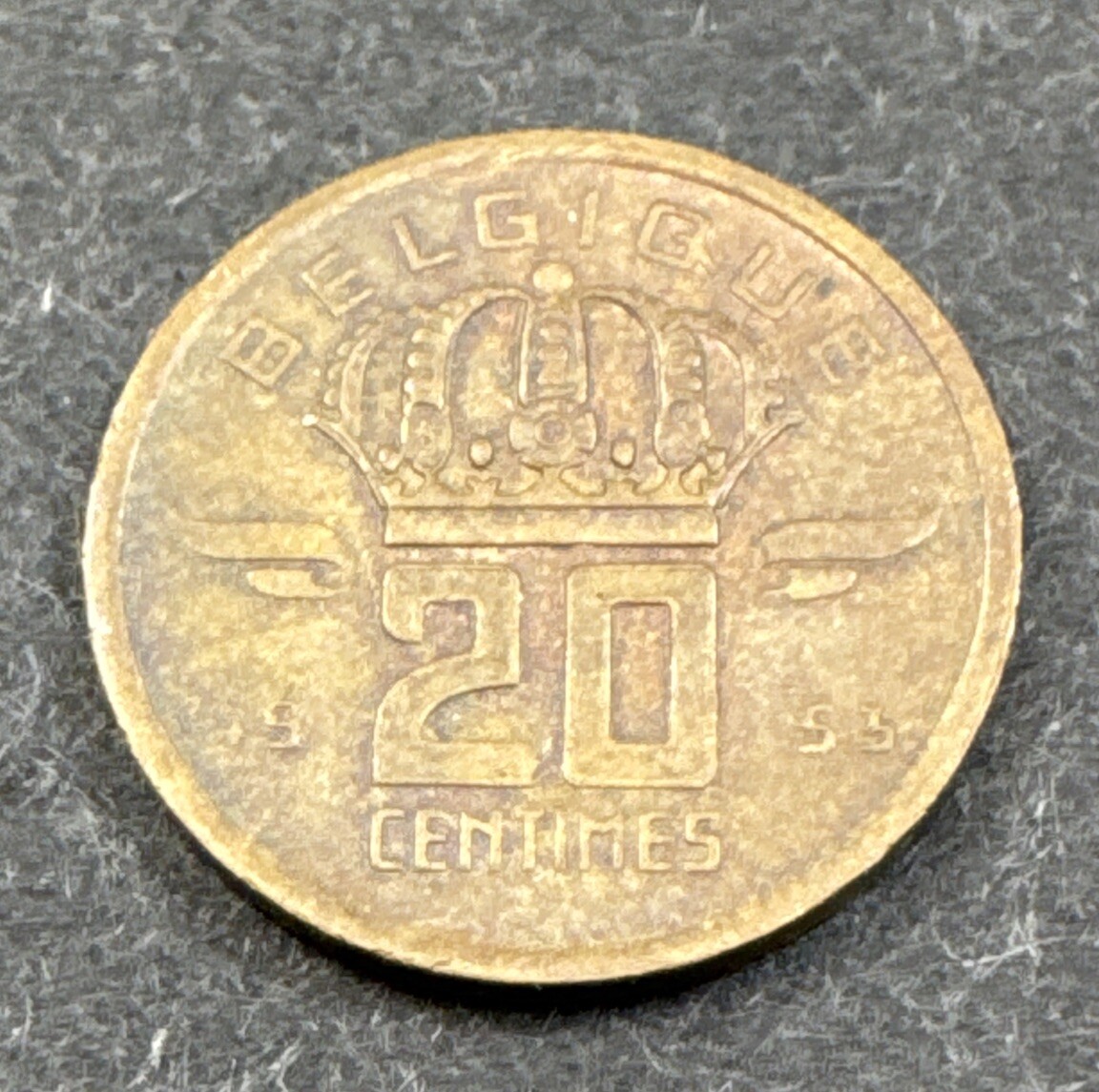 Picture 4 of 8