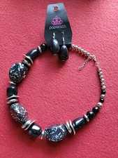 Paparazzi Necklace And Earring Set