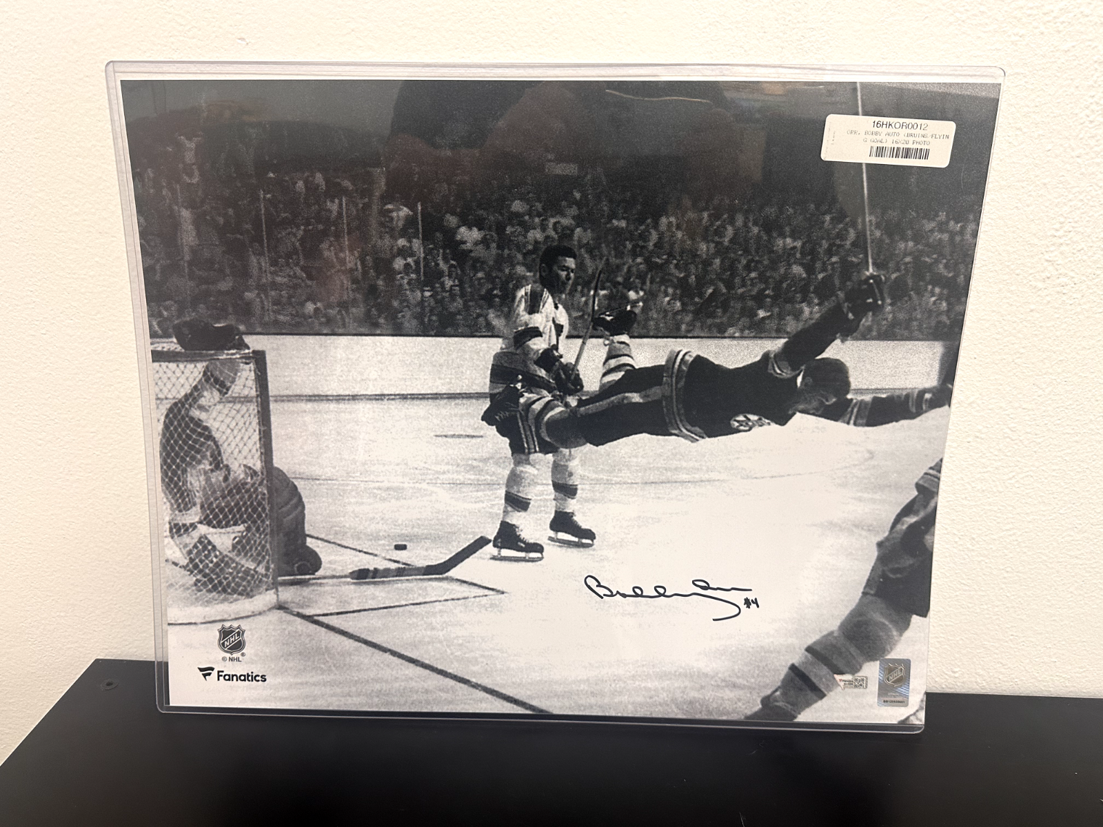 BOBBY ORR Autographed Signed AUTOGRAPH 16X20 PHOTO NHL FANATICS CERT BRUINS HOF ALL TIME GREAT 