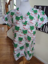 NWT CASSANDRA O WOMEN'S SCRUB SIZE S HOLIDAYS TREE DESIGN