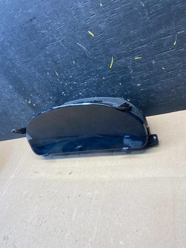 2012 2013 2014 Hyundai Genesis Speedometer Instrument Cluster Gauges R8783 DG - Image 3 of 4