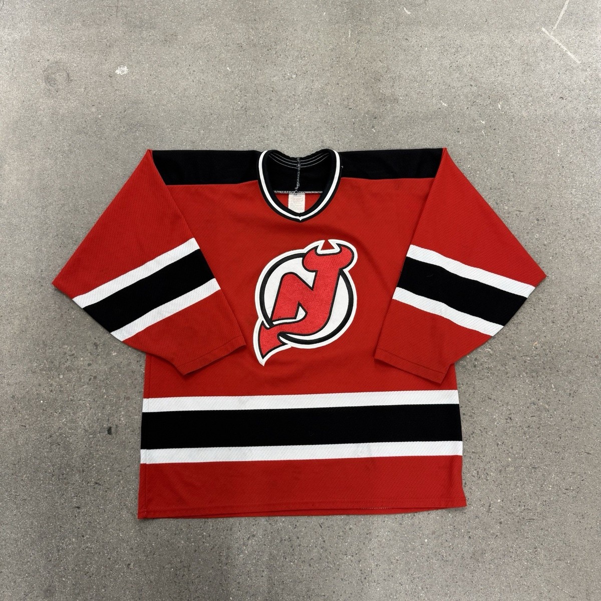 CCM Vintage 90s New Jersey Red Devils Blank Hockey Jersey Mens