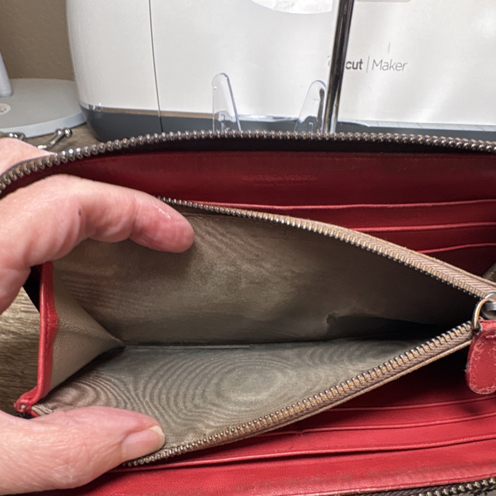 Bottega Veneta Brown Red Woven Women's Zip-Around Credit Card Folding Wallet thumbnail 3