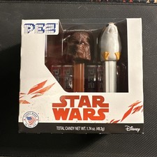 2017 Star Wars The Last Jedi Chewbacca and Porg Pez Set (6 Rolls of Candy)