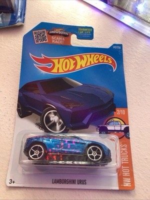 Hot Wheels HW HOT TRUCKS Lamborghini Urus b135