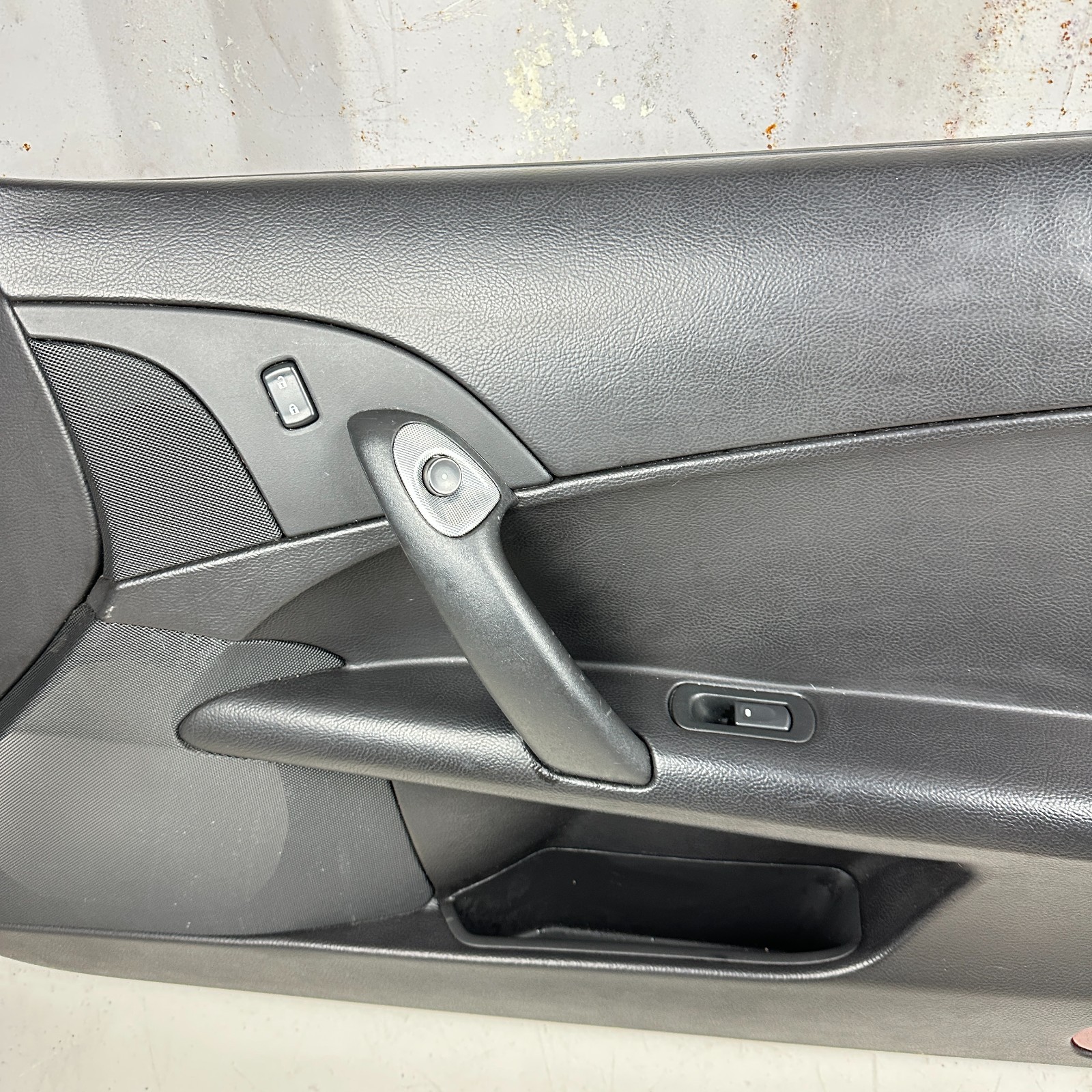 2005-2013 CHEVROLET CORVETTE FRONT RIGHT SIDE INTERIOR DOOR TRIM PANEL BLACK OEM