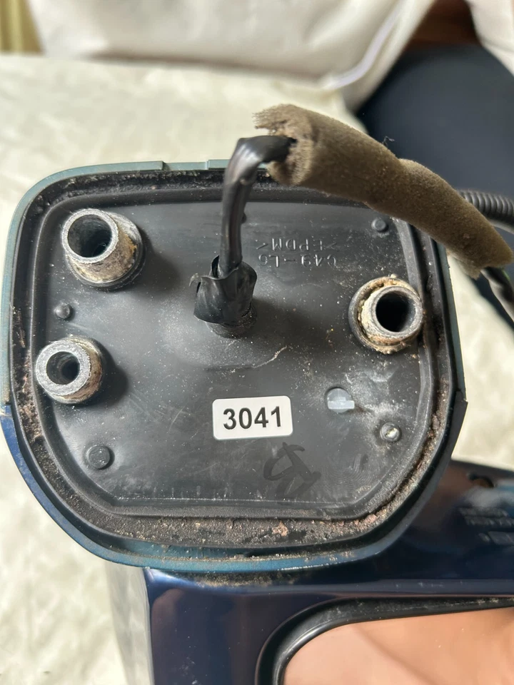 2008-2012 Nissan Versa Blue Left Driver Door Rear View Mirror OEM - Image 4 of 4