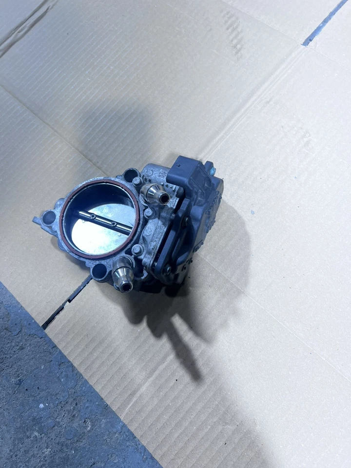 Cuerpo del acelerador OEM BMW X3 X4 SERIE G01 G02 X3M F97 X4M F98 8053336 Foto 4 de 4