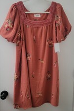 Ladies 1X Summer Dress Embroidery Detail