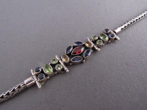 VINTAGE STERLING CABLE CLUSTER MULTI GEMSTONE JEWELED TENNIS BRACELET - Imagen 2 de 4