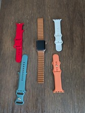 Apple Watch SE 40mm Rose Gold Aluminum Case Brown Leather Band