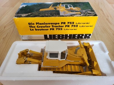 Liebherr PR 752 Litronic Planierraupe Schieberaupe Kettendozer Conrad 1:50 OVP