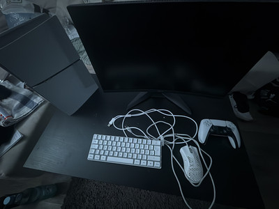 ps 5 konsole slim + Setup Msi 165 fps 24zoll.Geräte wurden vor 2 Monaten gekauft