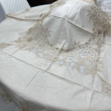 Vintage Linen Ecru Tablecloth  Embroidery &  Lace + 7 Napkins Round 72” Diam.