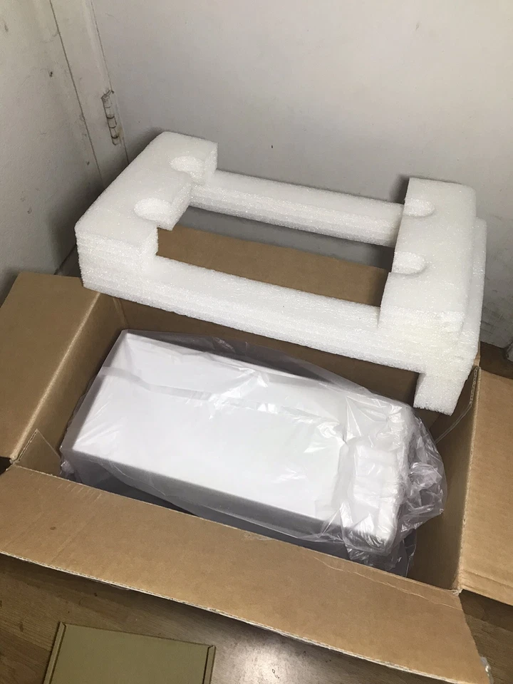 DatOptic eBOX-TeSU Single Thunderbolt/eSATA 5 SATA Trayless Raid/JBOD Enclosure - Image 3 of 4