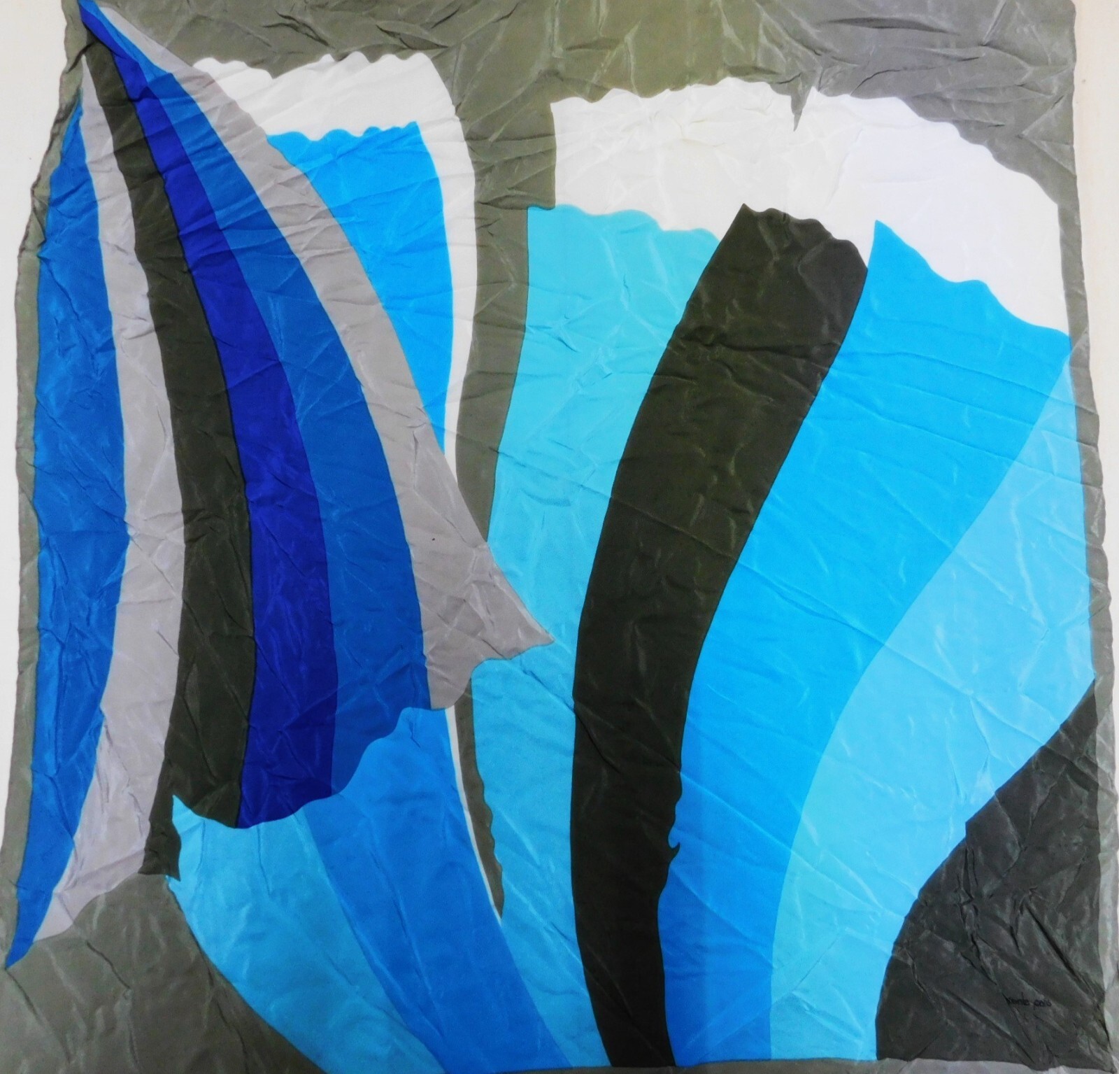 Vintage 100% Pure Silk Scarf for Women 84cm x 88cm 1821 Design-image