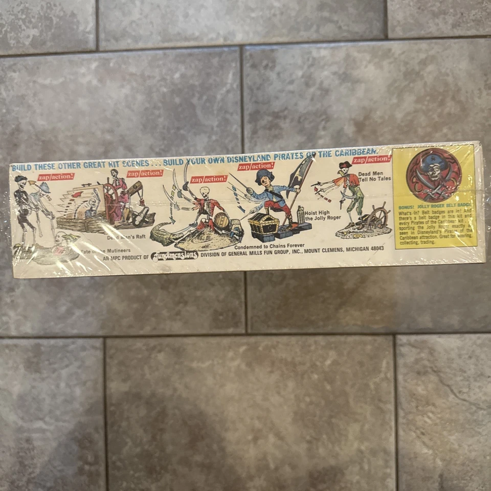 Rare 1972 MPC Pirates of the Caribbean "Ghosts Of The Treasure Guard" Model Kit - Image 4 of 4