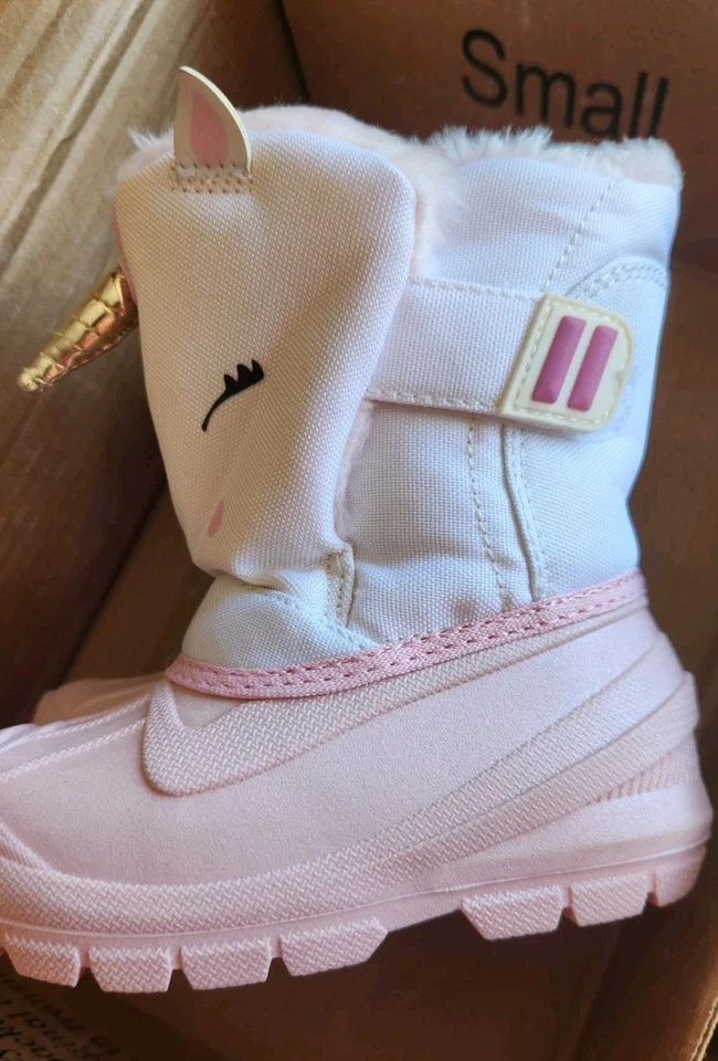 Botas/zapatos de invierno unicornio rosa/blanco fáciles de encender/apagar, para niñas pequeñas talla 6 nuevos  Foto 4 de 4