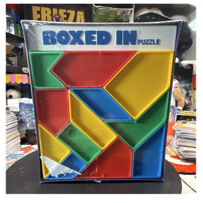 Milton Bradley Boxed In Geometric Brain Teaser Puzzle Game 1981 MPN 4230