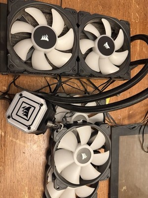 CORSAIR iCUE H100i ELITE CAPELLIX Liquid CPU Cooler  - Black (CW-9060046-WW)