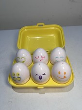 Vintage 1993 Tomy HIDE SQUEAK EGGS Shape Color Sorting with Chicks Inside Toy